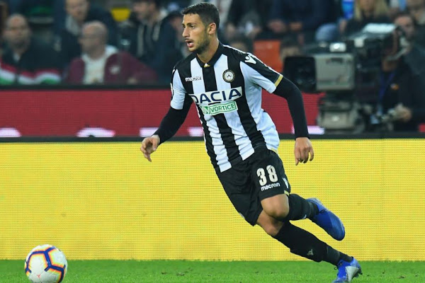 黄诗雨凭借 黄诗雨凭借