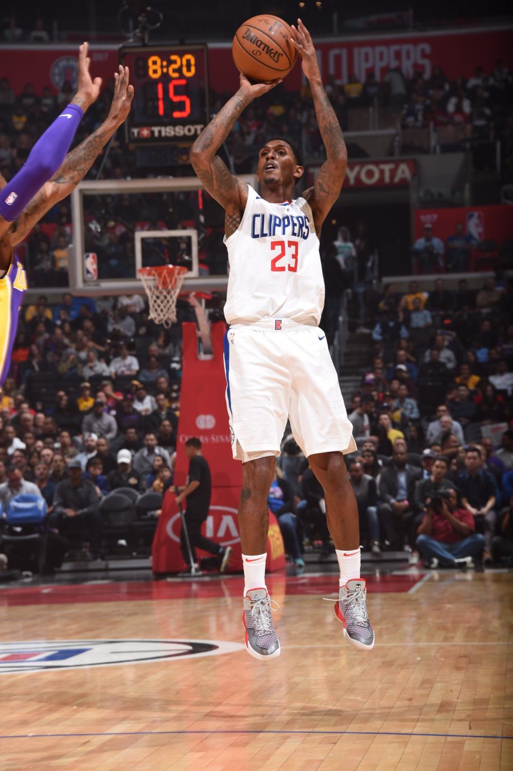 连续引援 连续引援